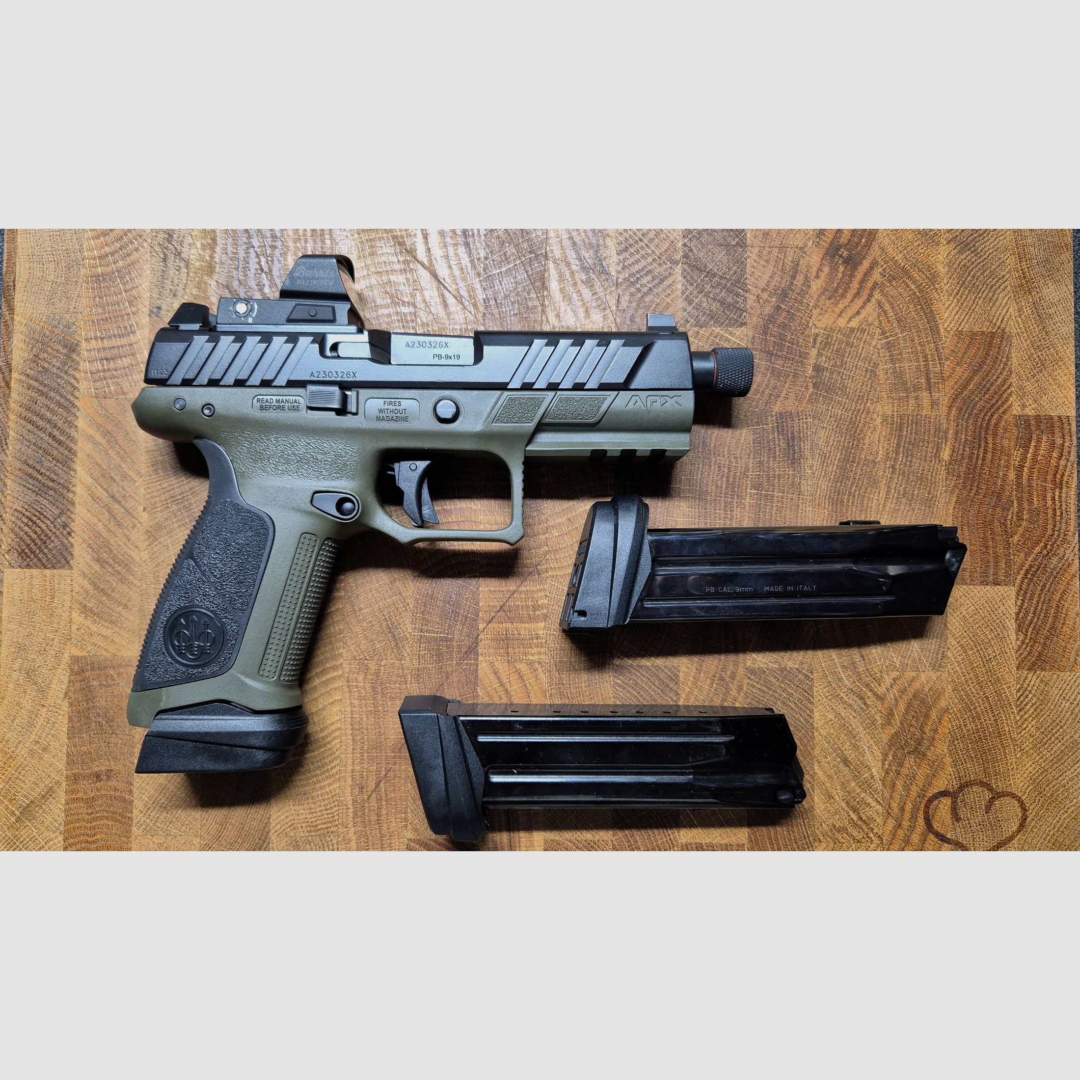 Beretta Pistool APX A1 Tactical 9mm met Red Dot Burris Fast Fire 4