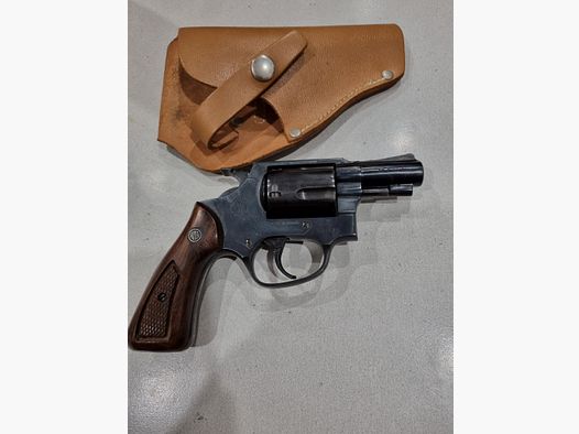 Revolver marca Rossi 38 Spez. con fondina in pelle e munizioni