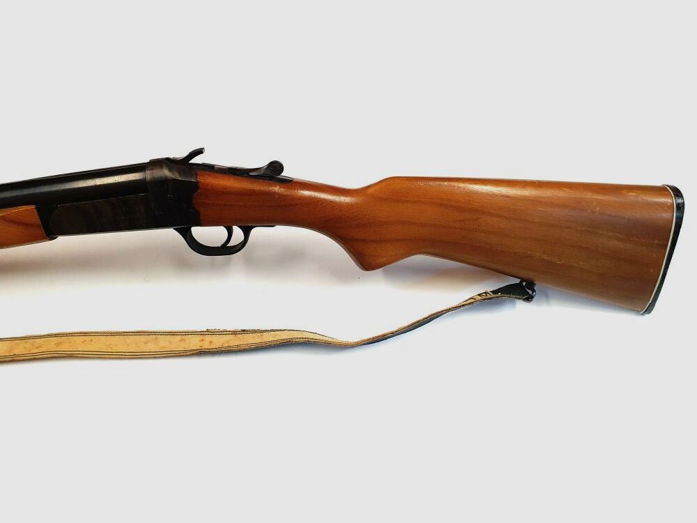 Carrero & Astelarra VANGUARD