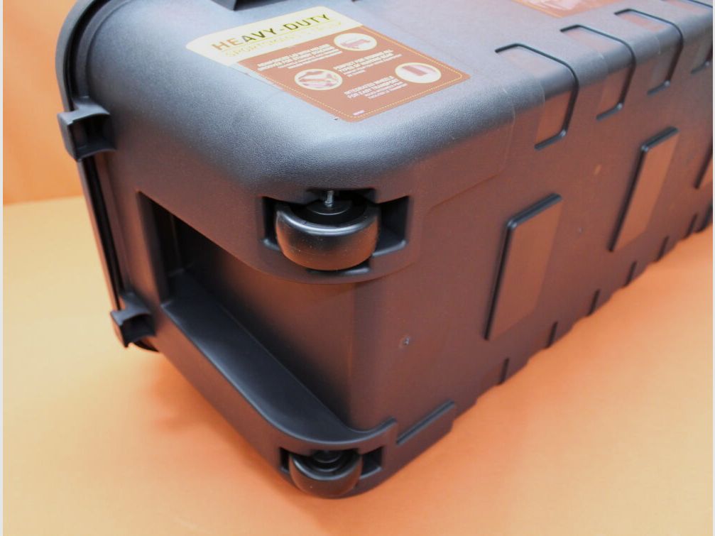Plano Plano Large Sportsmen Black Trunk w/Wheels: Untensilien-Box Polymer schwarz ca. 96/46/36cm