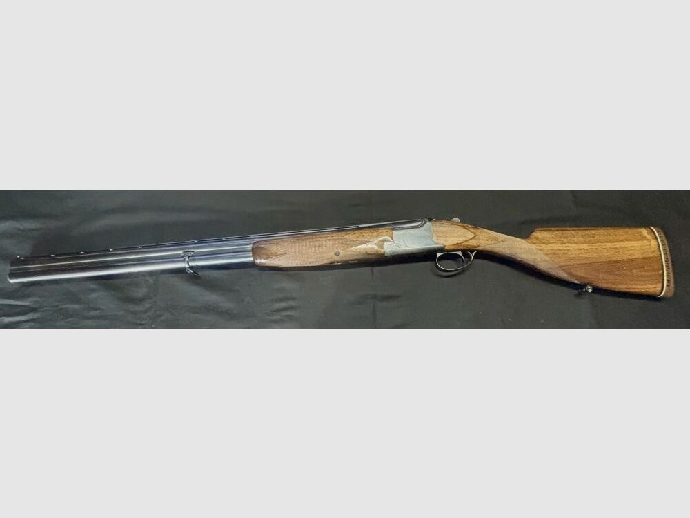 FN B 25, image 1 of 7