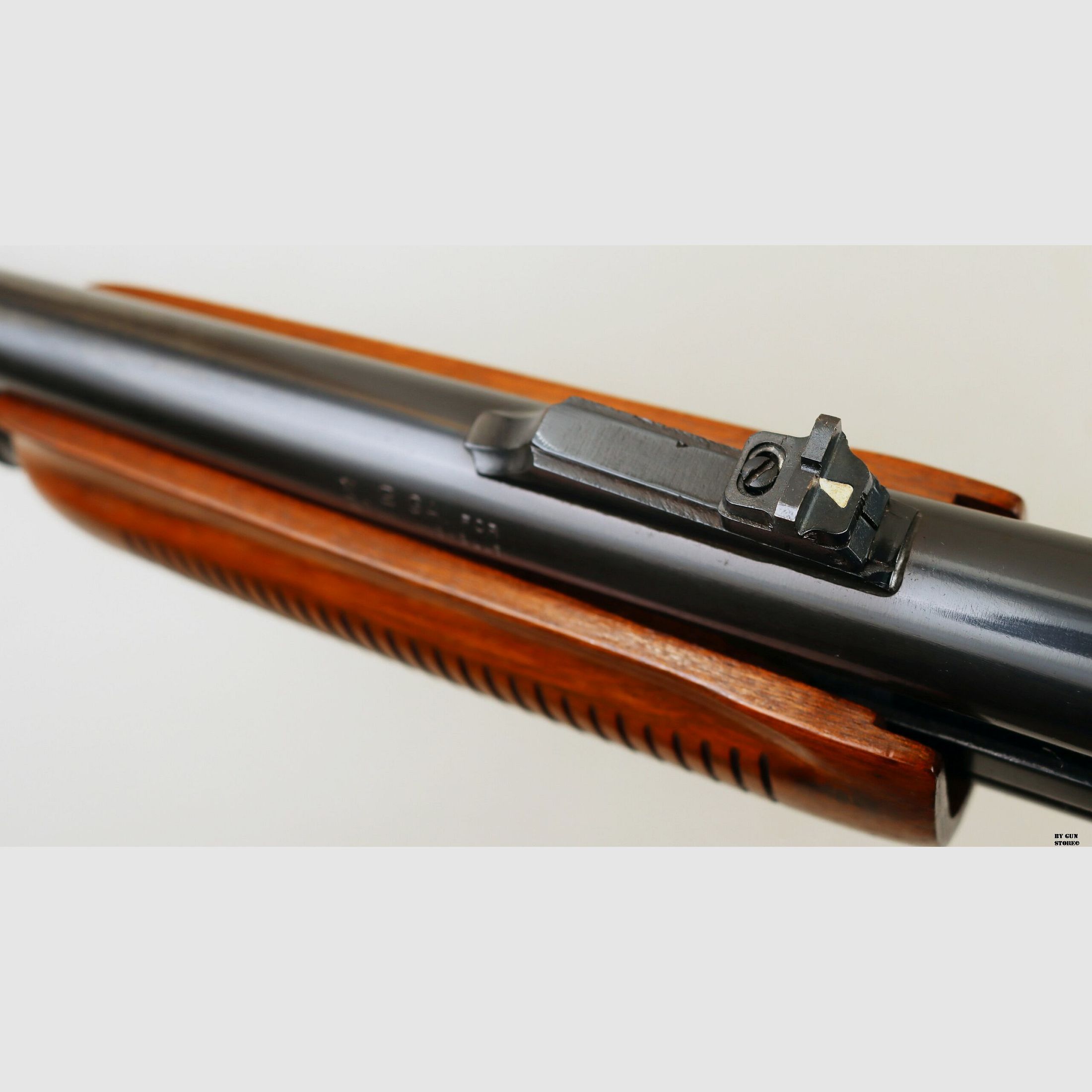 Pump Action Remington mod. 870 Wingmaster cal. 12 serial no. V029156V, image 8 of 12