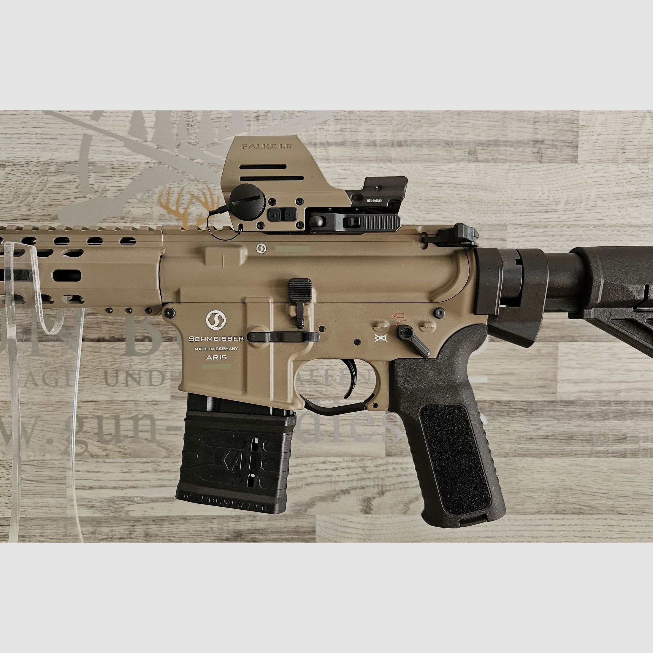 Schmeisser AR-15 M4FL FDE 14,5" Cal. .223Rem. + Falke LE FDE - envío gratis - producto nuevo del comercio especializado