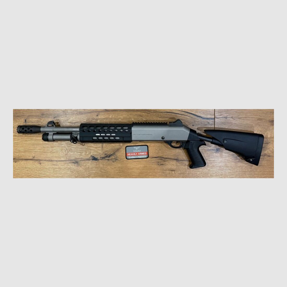 Benelli Defense M4 A1 TS Modelo Especial Titanium, imagen 2 de 8