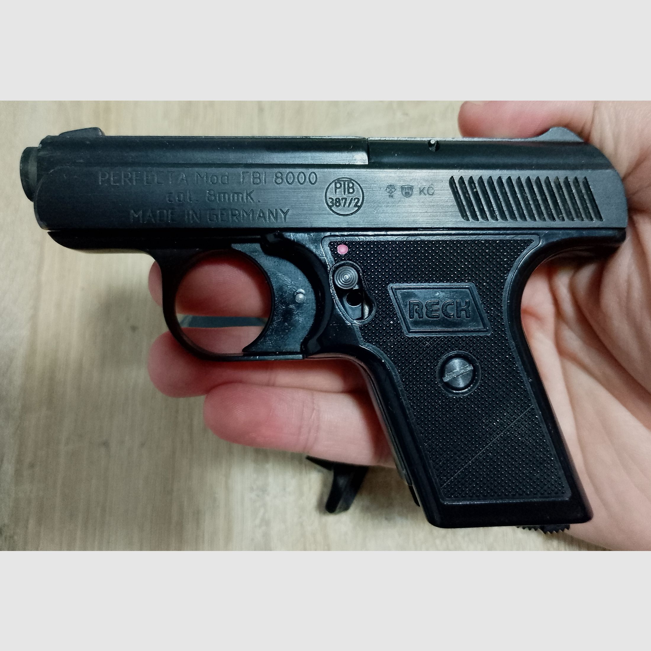 Reck FBI 8000 Kal. 8 mm Knall im PTB 387/2