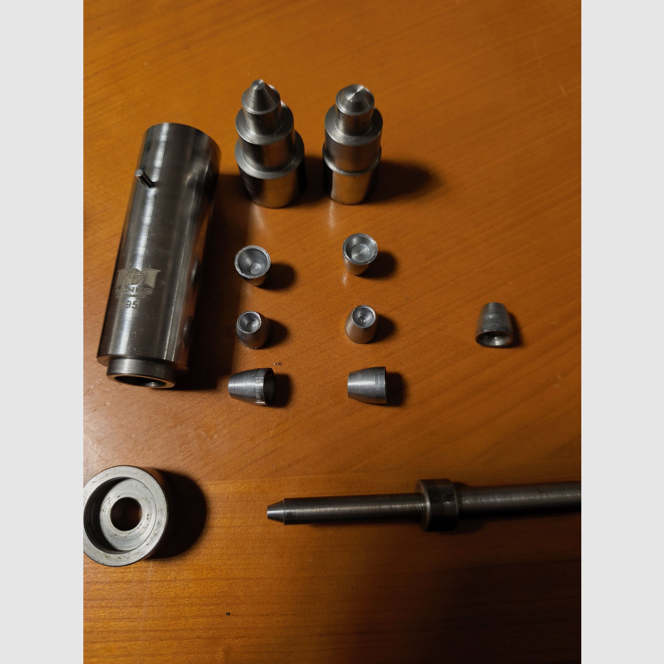 Hybrid Slugpresswekzeug Cal.0.495  AEA Megalodon  Challenger U.A.