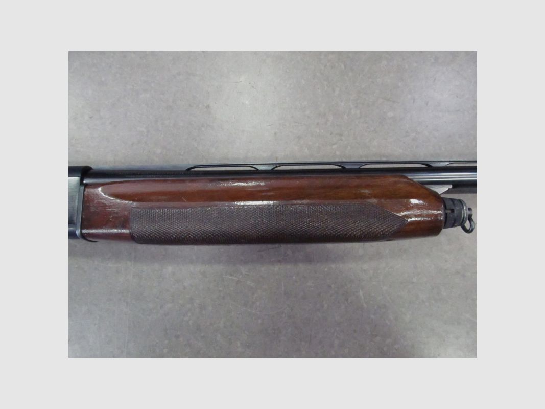 BERETTA A304 12 Ga used, image 5 of 11