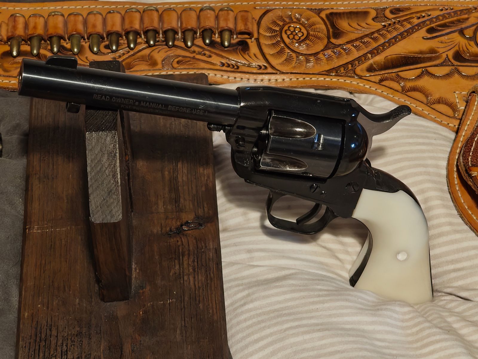 Weihrauch Western Single Action (SAA) revolver with the PTB 788 with white grip panels