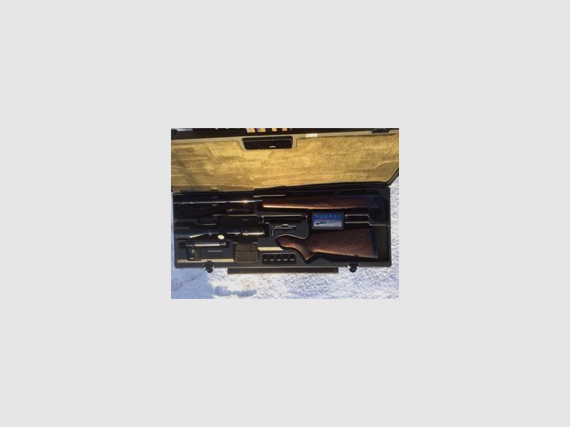 Sauer 200 Kaliber 8x68S mit Schalldämpfer