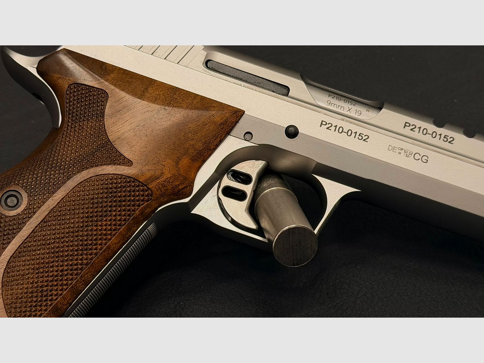 SIG SAUER P210 Skeleton Silver 6" | GSG Mastershop | 9mm Luger | Limitato | pistola semiautomatica, immagine 5 di 11
