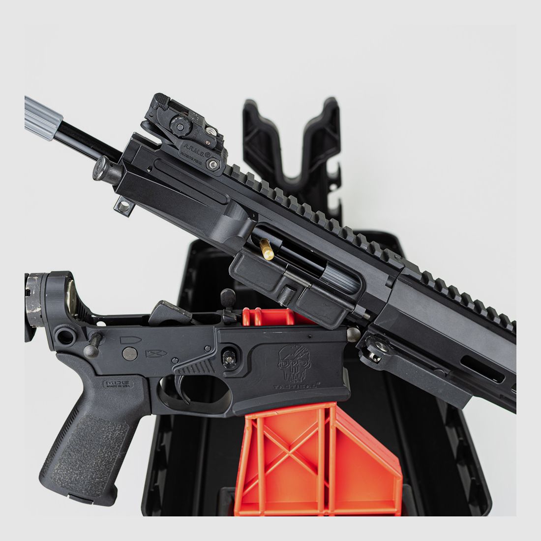 Guida universale per canne Shooter's Choice con porta solvente e colletto MSR/AR (SHF-BG-U)