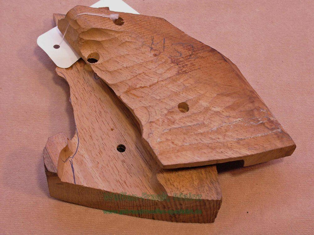 Divers fabricants forme de prise brut en bois de noyer pistolet S&W modèle 52, image 1 sur 2