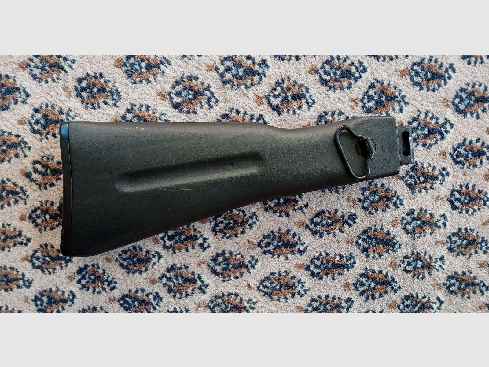 AK-100 de polímero ruso 5,5 mm con culata plegable / Fabricante Izhmash en Izhevsk / Culata plegable AK-74M Saiga