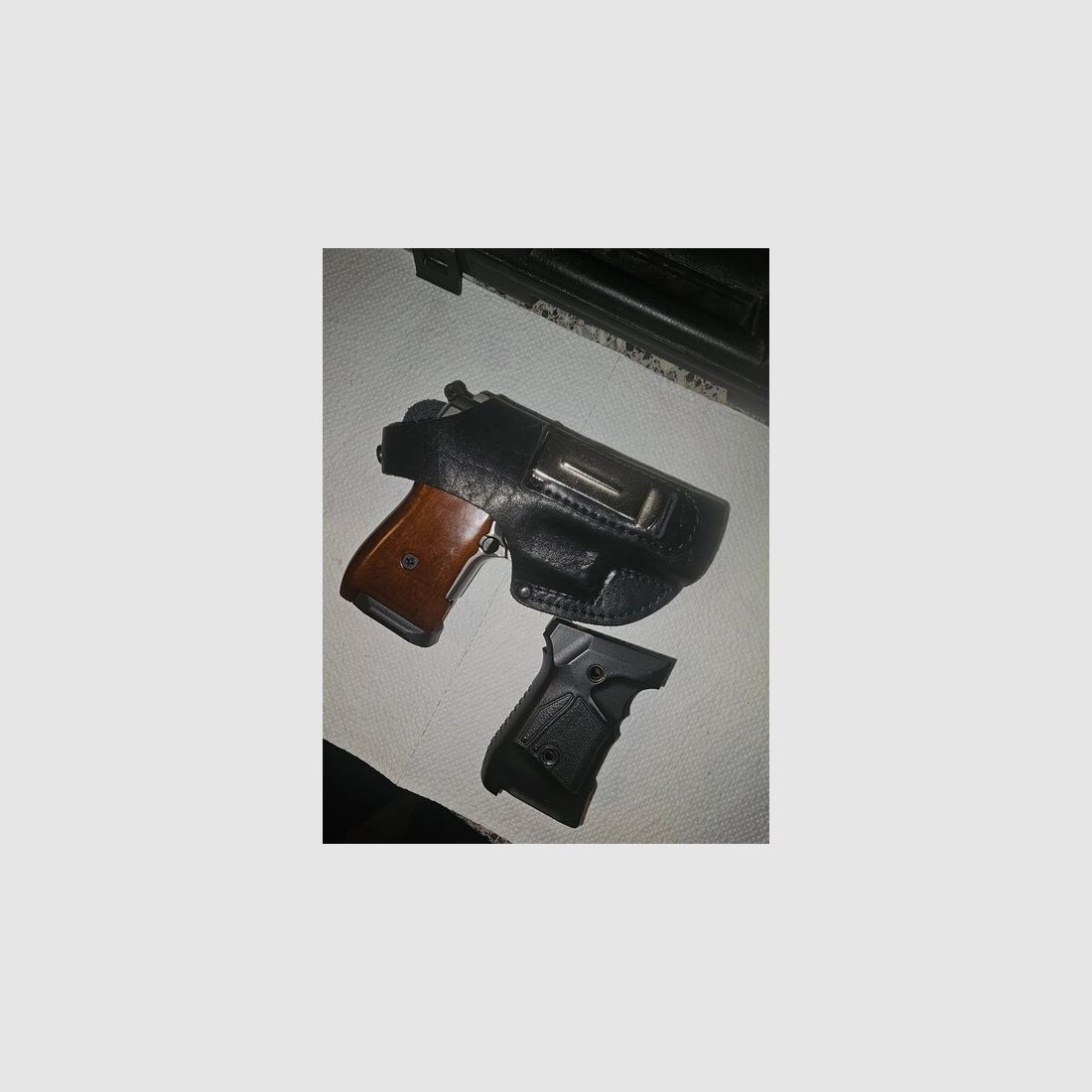 Zoraki 914-P Titan Holzoptik Schreckschusspistole 9mm P.A.K.