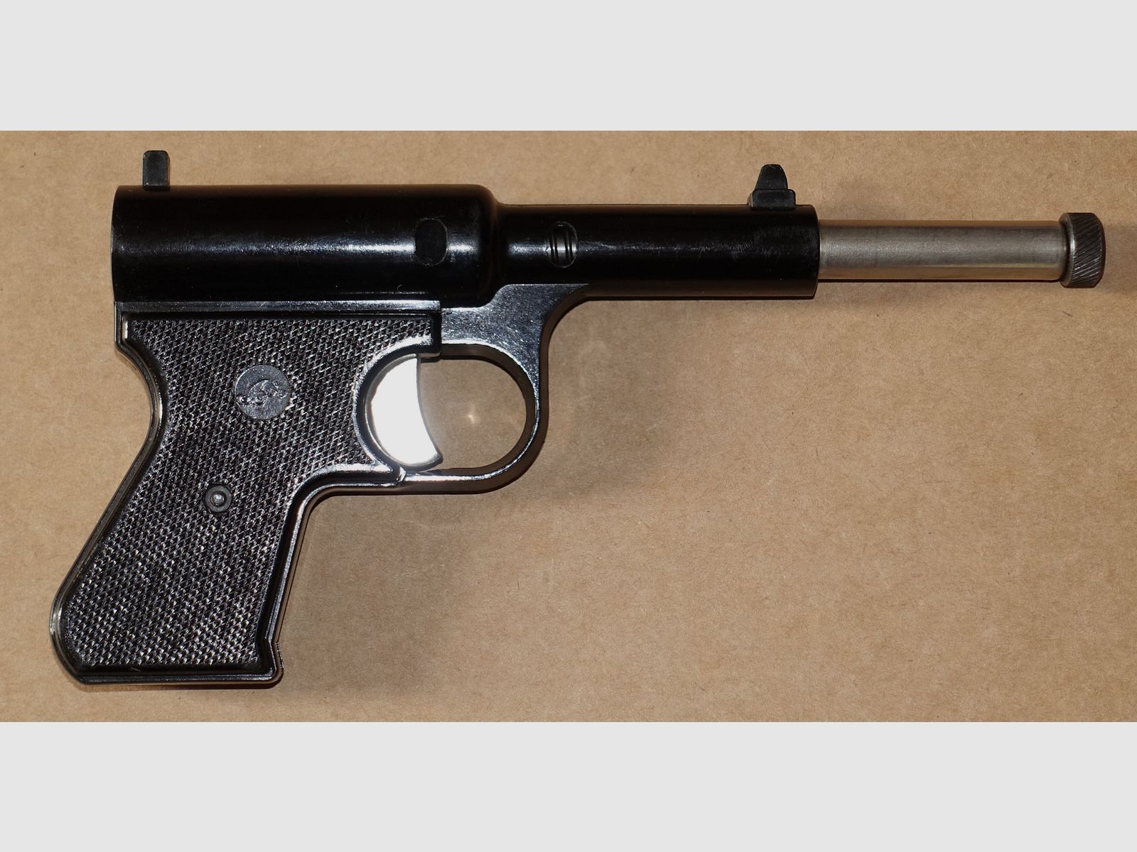 Luftpistolen Sammlung / 12 Stück / Walther LP53, Diana, Lov, Baikal, Record usw. 