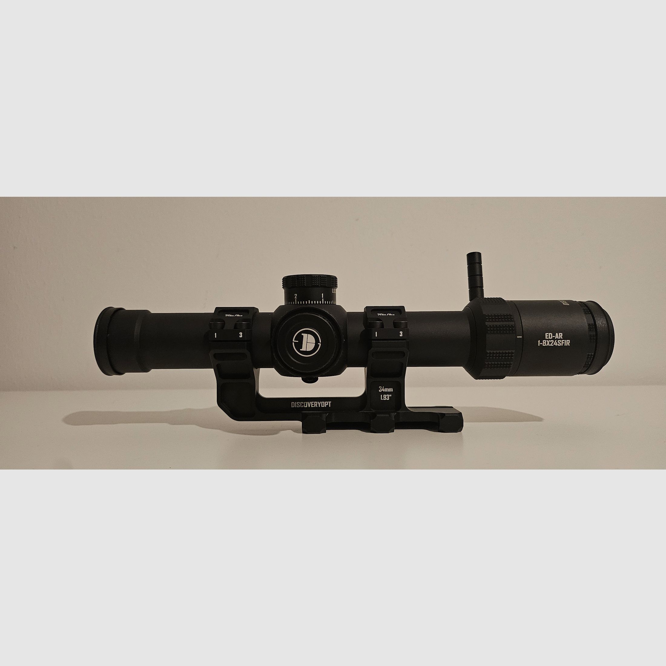 LPVO DISCOVERYOPT, 1–8 × 24 FFP met 34-mm buis