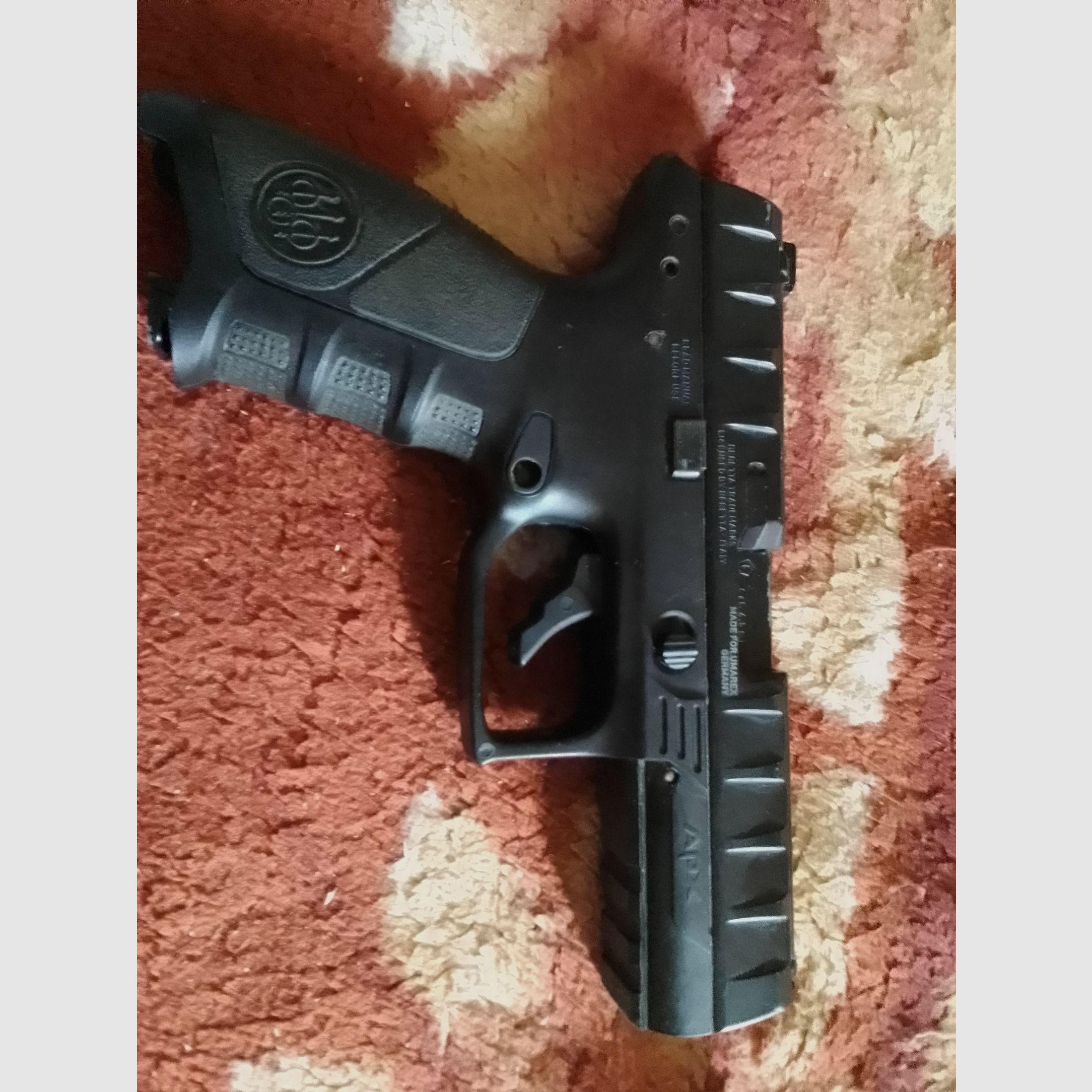 UX SA 10 und Beretta Apx