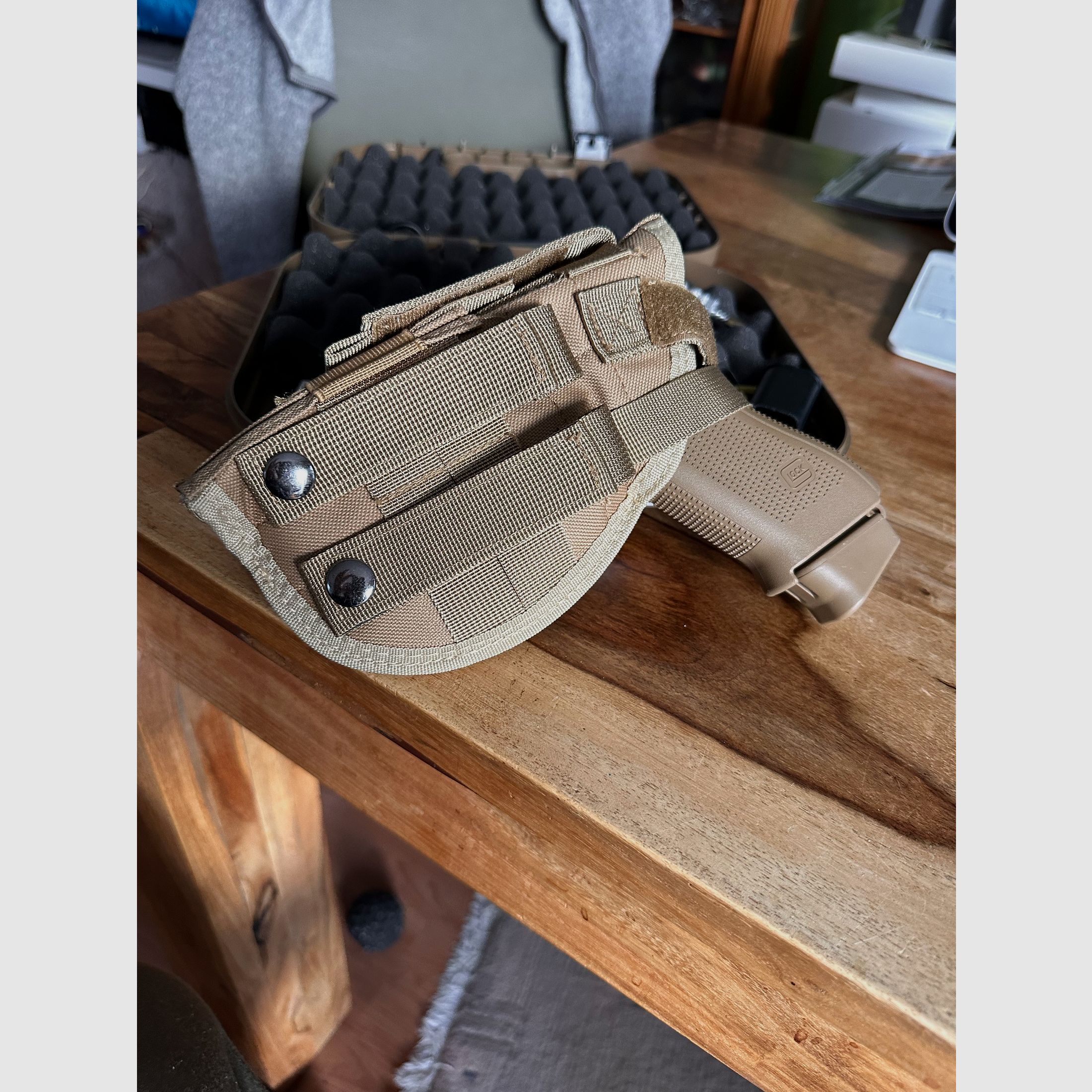 Glock 19x 9mm in Coyote Braun im Koffer, wie Neu, nur 2 Schuss!