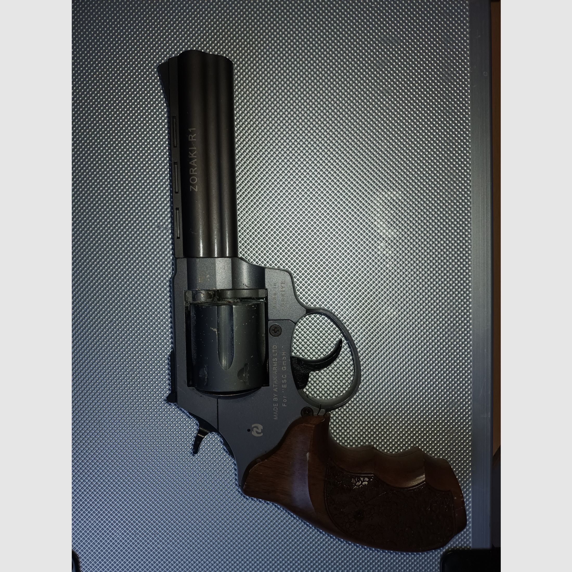 Zoraki R1, Cal.9 mm R Blank 4.5 " Titan