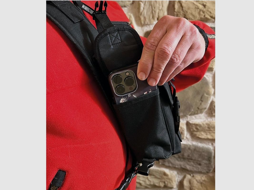 Dualoptik Brusttasche