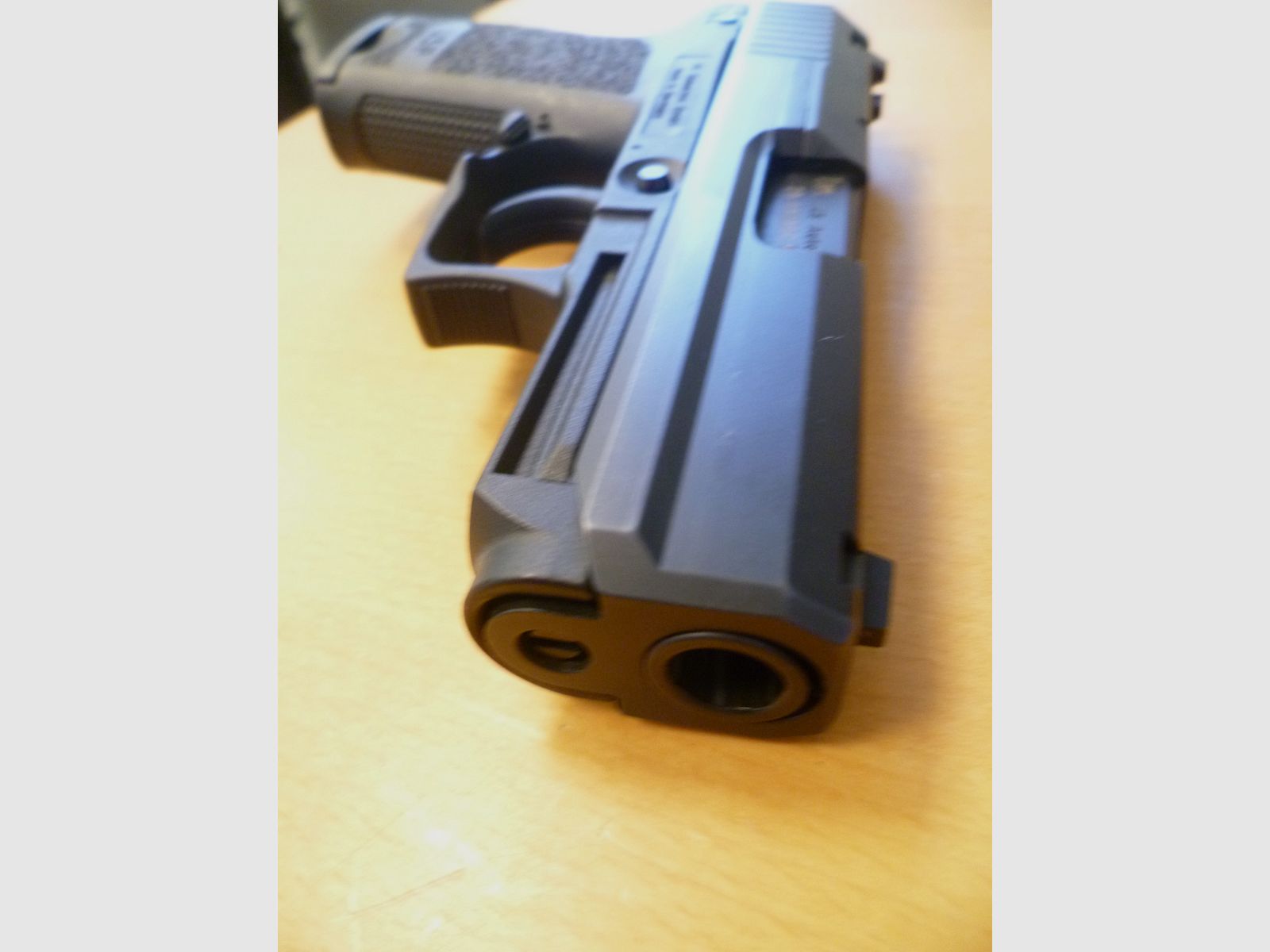 Pistole Heckler & Koch USP Compact .45 Auto