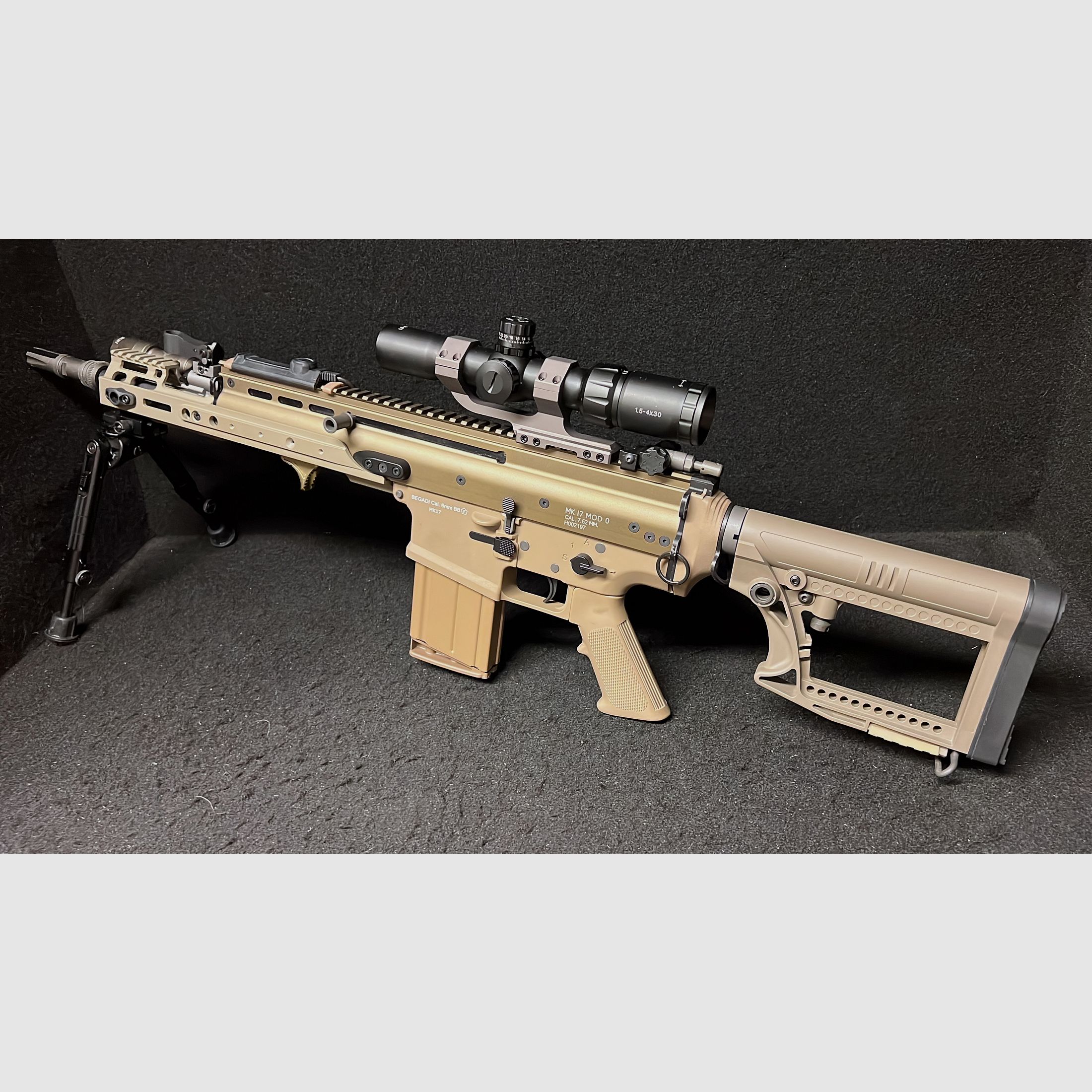 Schulterstütze für M 4 / AR 15 Modelle in Schwarz