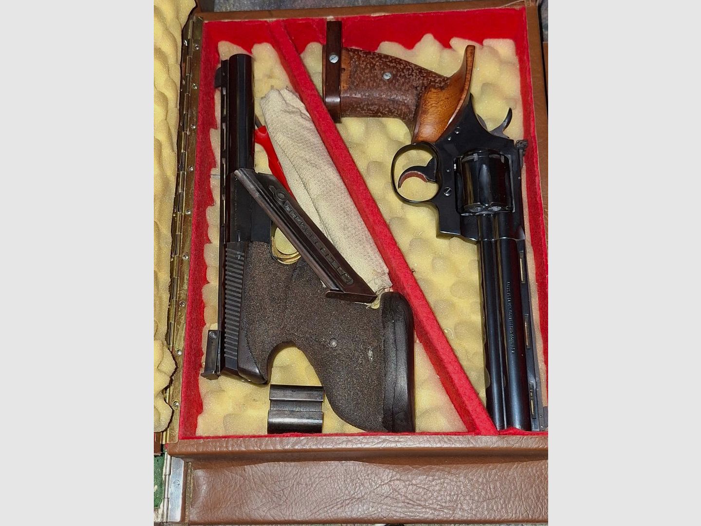 Colt Python.