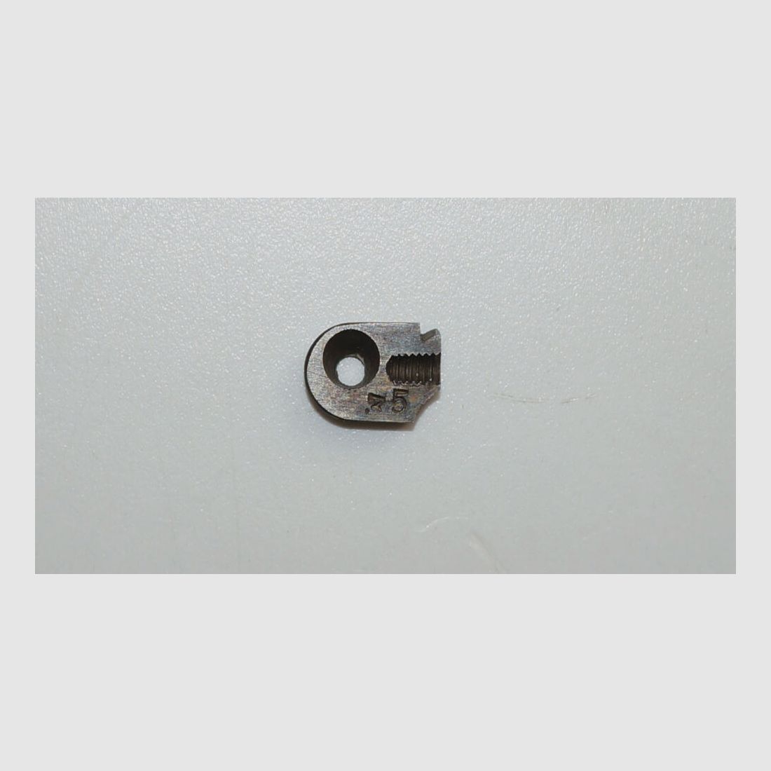 Placa de percutor usada para revólver de ordenanza suizo 1882, fábrica de armas de Berna