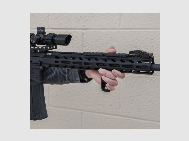 Leapers – Ultra Slim M-LOK Foregrip – Black, image 6 of 7