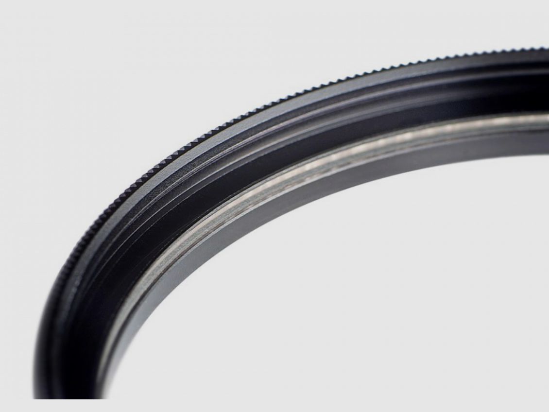 Manfrotto professional protection filter with a diameter of 58 mm