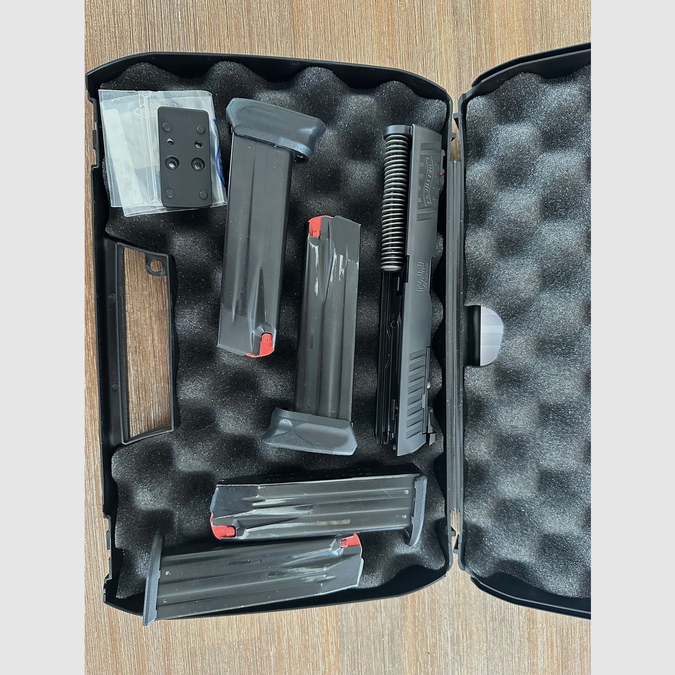 Walther PPQ Q4 4Zoll Wechselsystem OR Optic Ready 9x19 9mm Luger