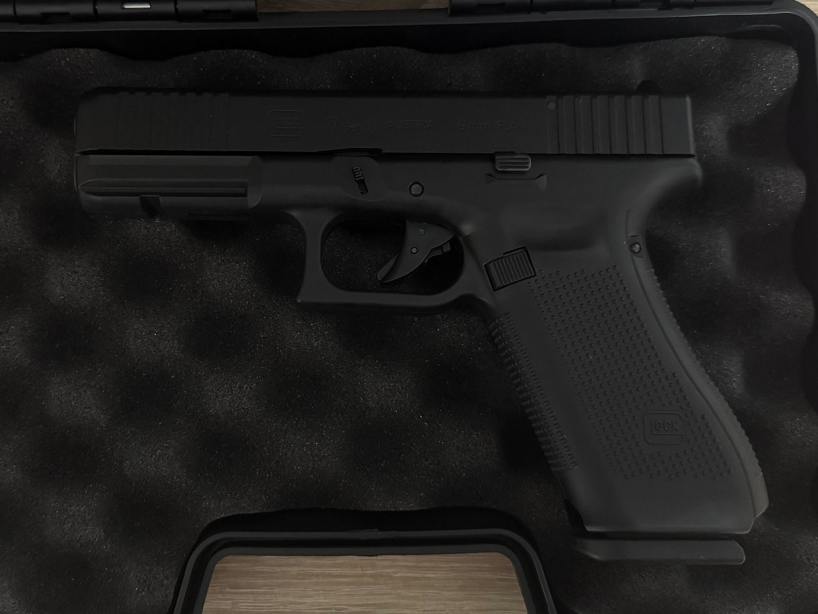 Glock 17 Gen5 pistola de fogueo 9mm P.A.K.