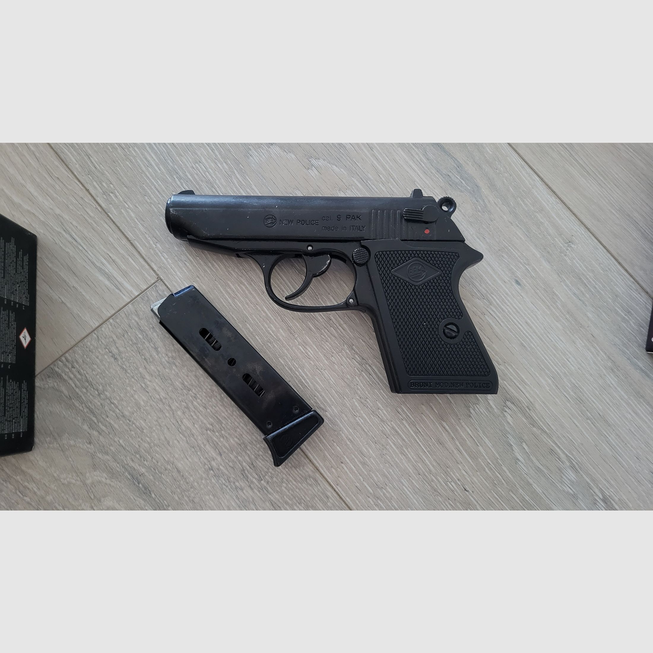 BRUNI POLICE 9mm. PAK 