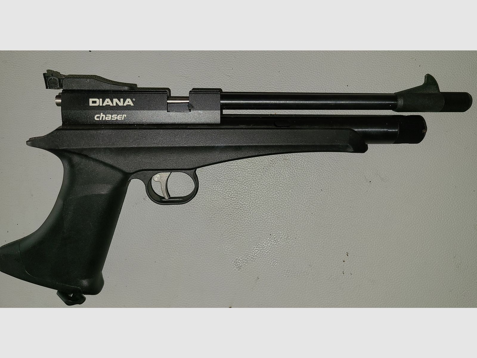 DIANA CHASER / F im 5eck / 4,5mm / LUFTPISTOLE / PISTOLE / MATCH / CO2 / SAMMLER / OHNE ZUBEHÖR / NEUWERTIG 