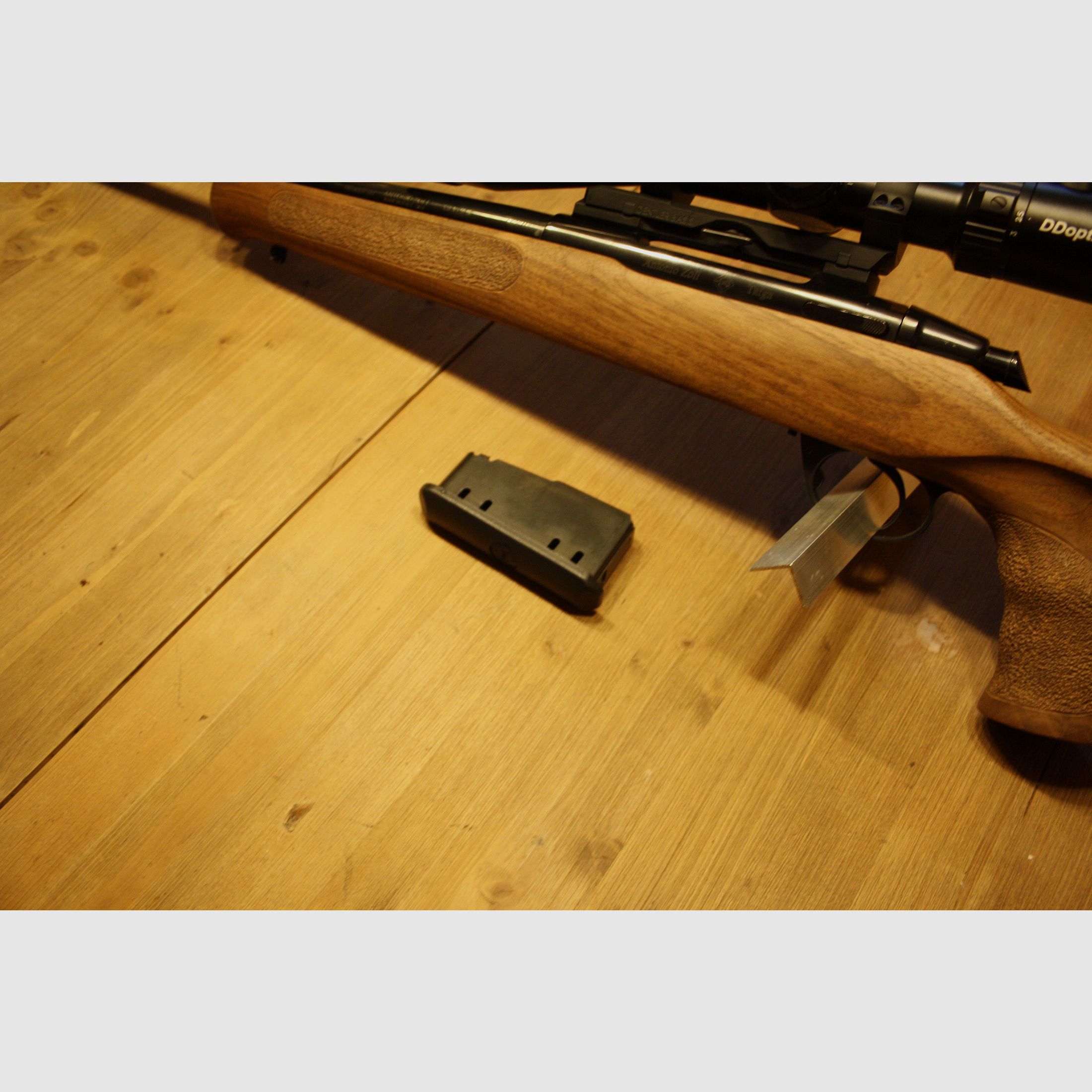Repetierbüchse Zoli AZ1900 Taiga  8x57IS Handspanner mit Nussbaum Lochschaft