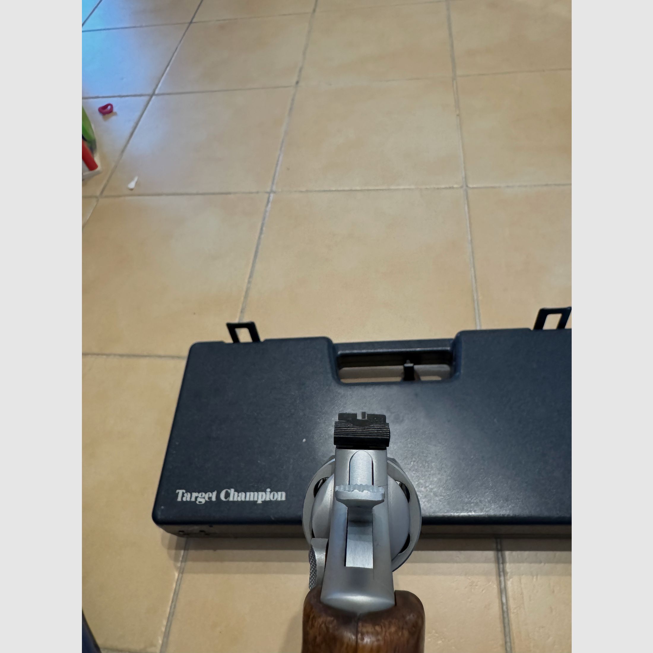 Smith&Wesson 686 Target Champion inkl. Nill Griff