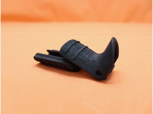UTG - Leapers UTG Tactical Hand Stop Kit (RB-HS01B) Black incl. Full Profile Rubber Rail Guard/ Handstop