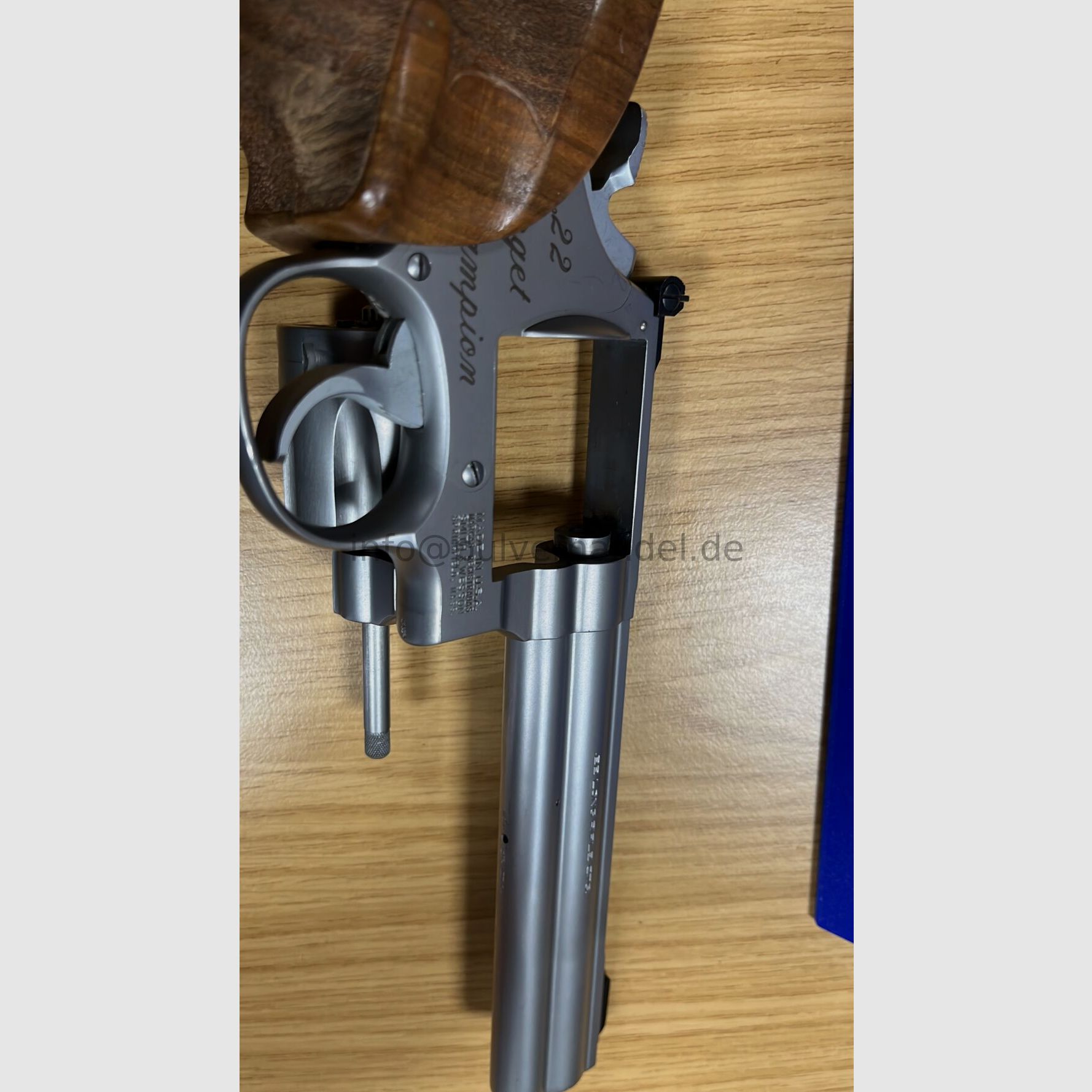 Smith & Wesson 617 stainless .22lr