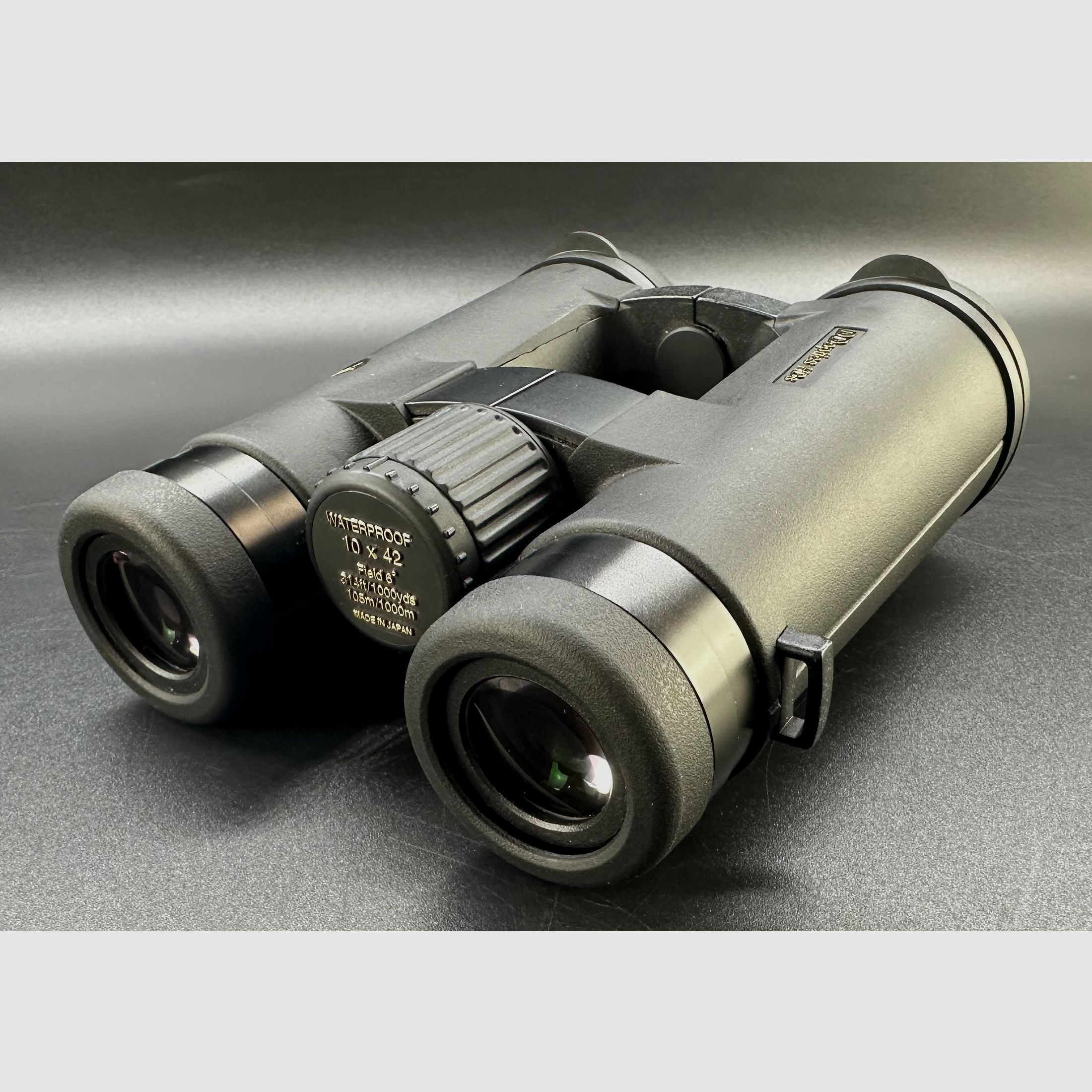 BWare DDoptics 440100103 binoculars HDS 10x42 with case and carrying strap BWare