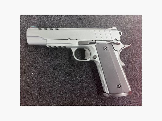 TISAS ZIG PC9 Night Stalker 9 mm