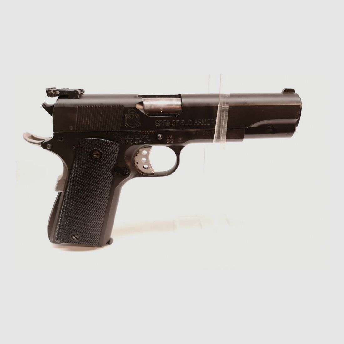 Springfield 1911-A1, reichhaltiges Zubehör