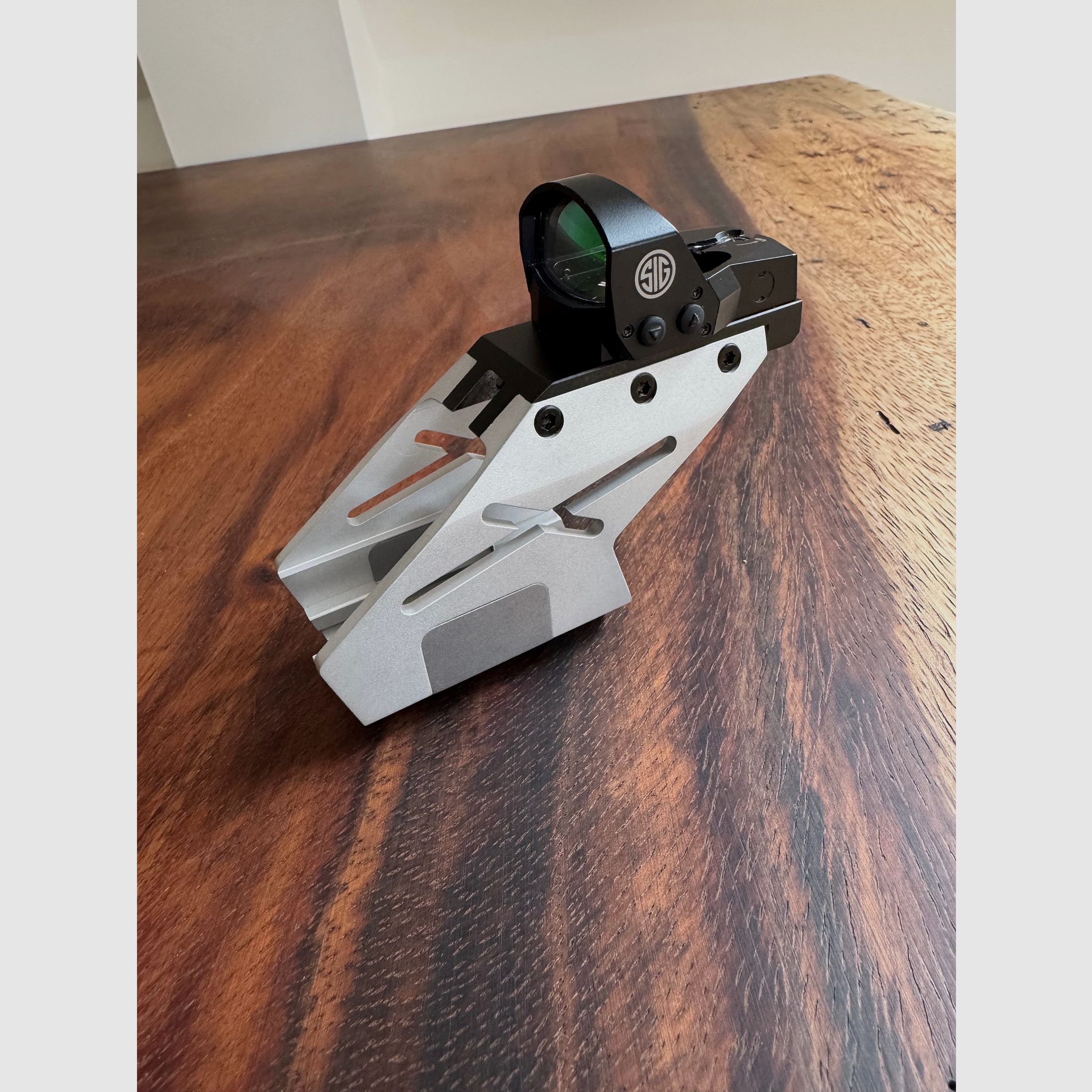 Visor de punto rojo X-Mount para la serie X de Sig Sauer fabricado en Alemania con Romeo1