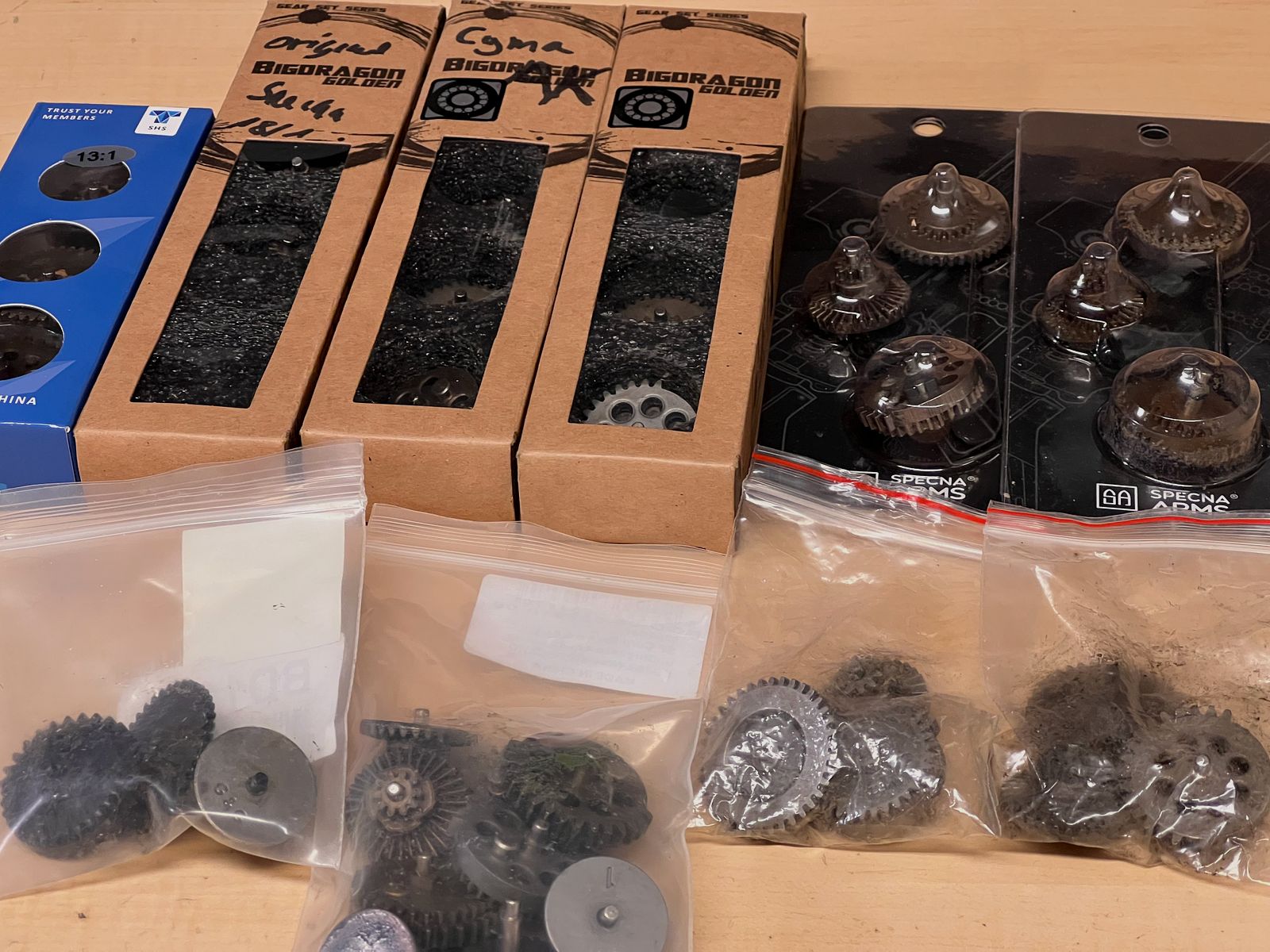 Konvolut original Gear Sets verschiedener Hersteller wie Cyma, G&G uvm