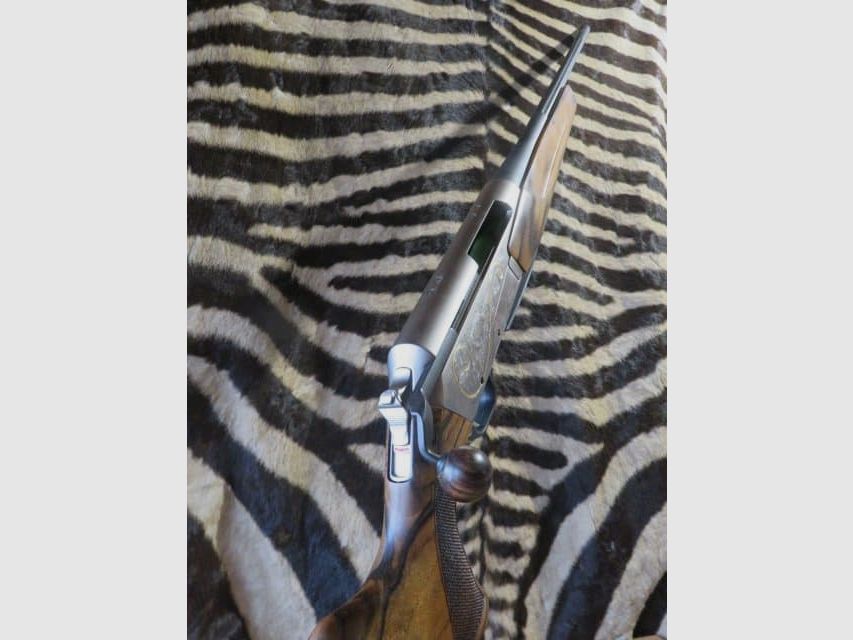 BROWNING Maral 4X Ultimate Bavarian grade 4 .300wm Repetierbüchse 61cm fluted mit Gewinde – Waffenkoffer, Bild 10 von 12