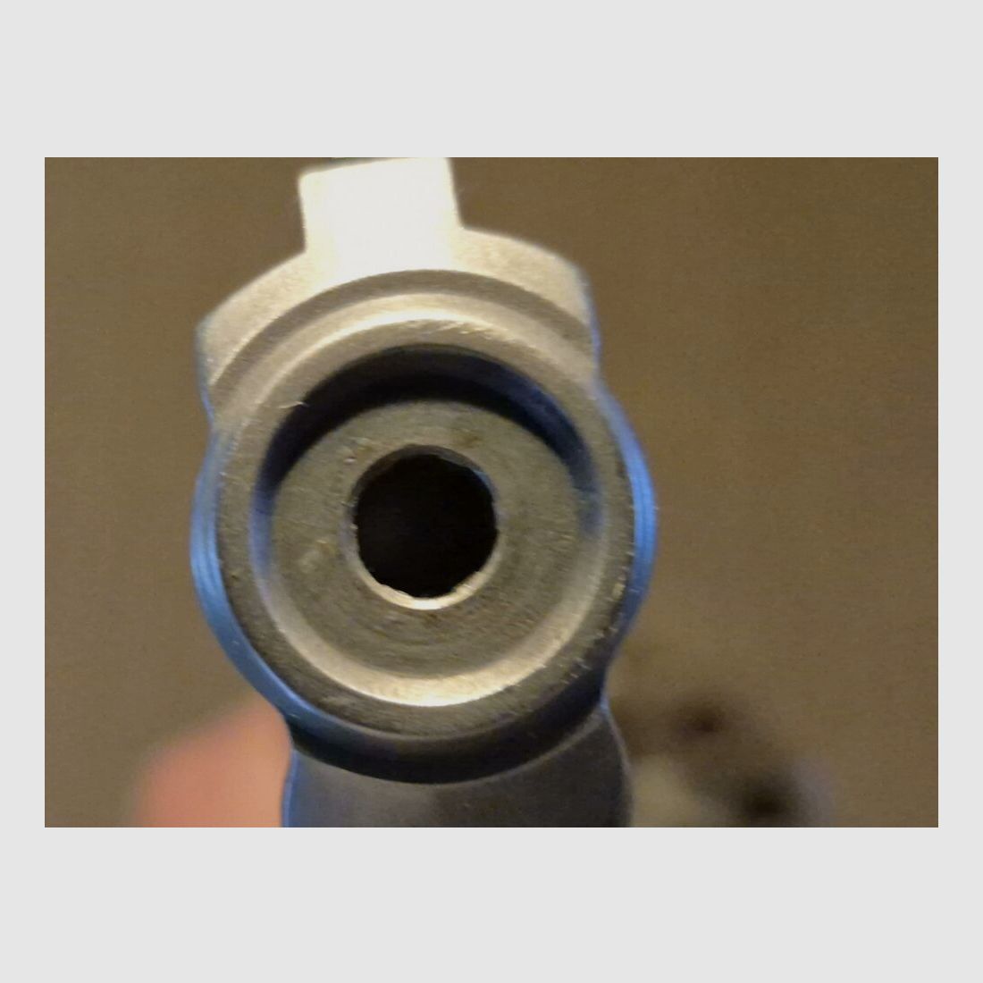 S&W 617-2