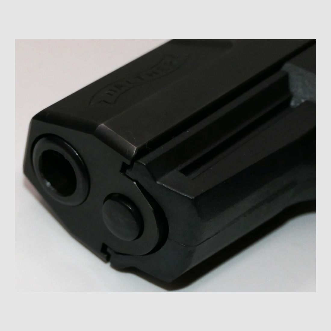 Fábrica de armas Walther Ulm Donau P99 V1655 en calibre ¡Una de 200!