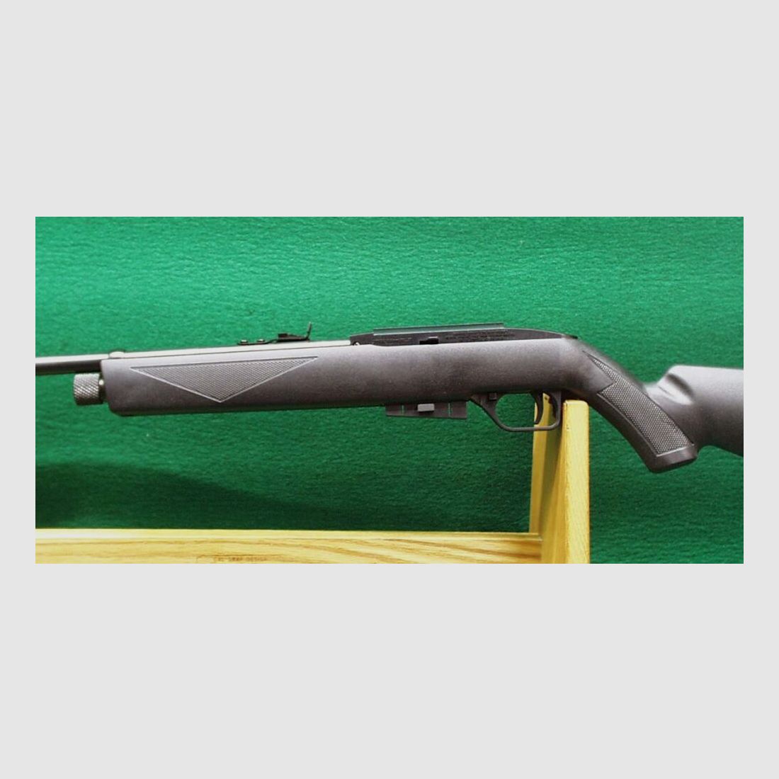 Crosman 1077 CO2 karabin pneumatyczny Mod.1077