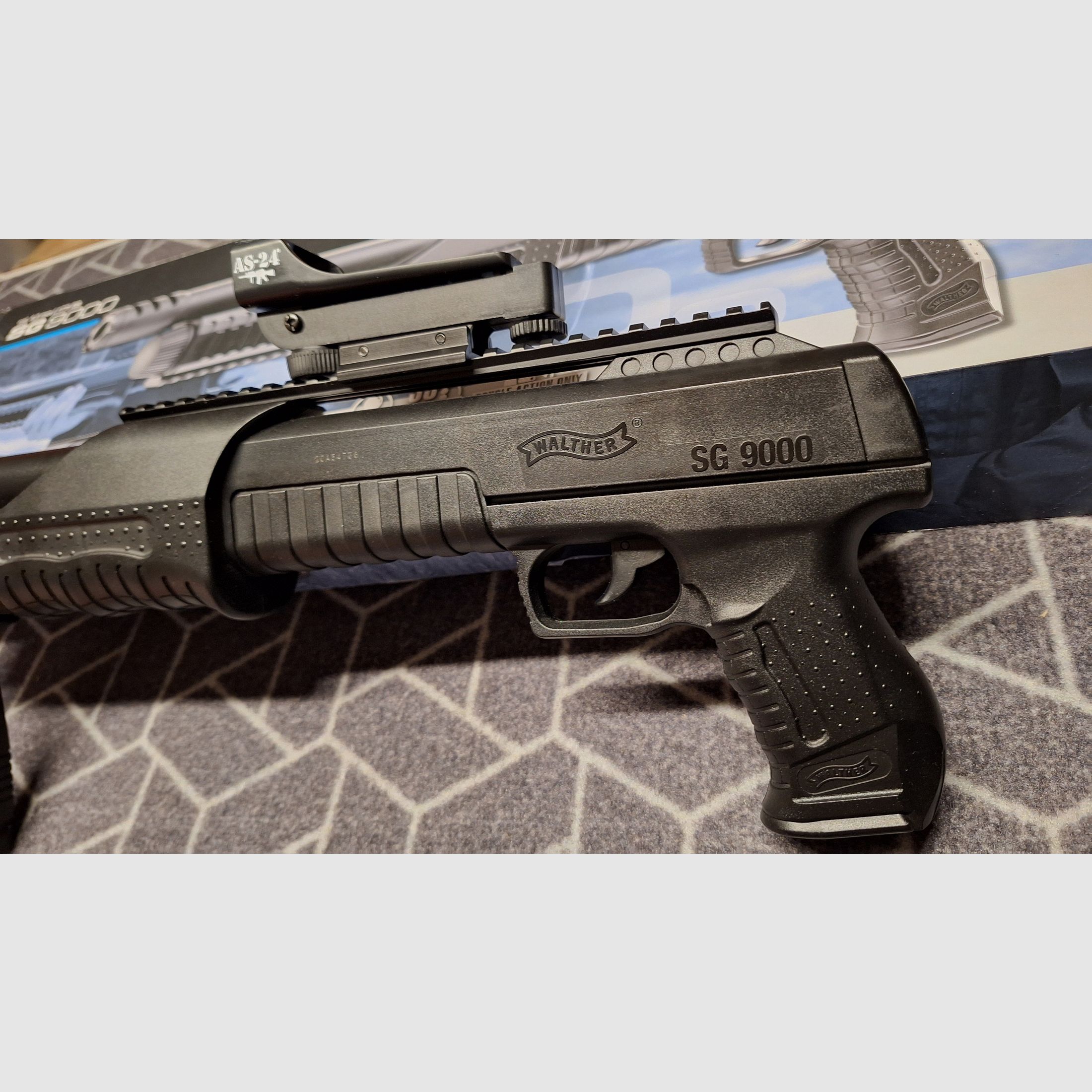 Walther SG9000 4.5mmBB CO2 as good as new!