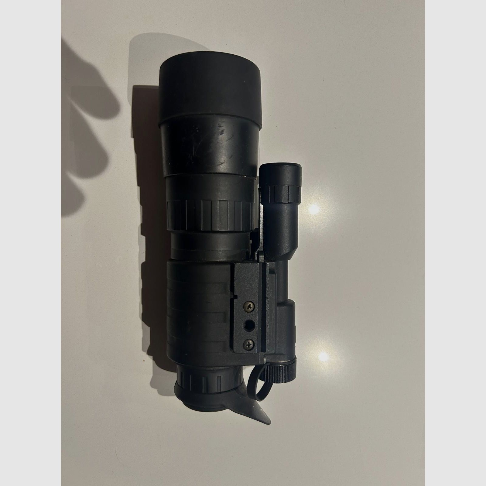 Dispositivo de visión nocturna Pulsar Challender GS27x50