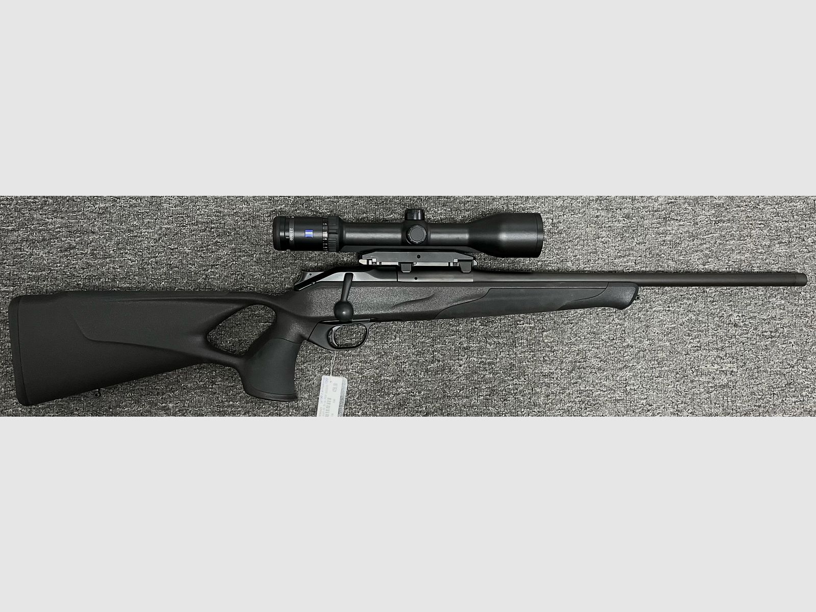 Blaser R8 Professional Success 8x57IS + Zeiss Victory HT 2,5-10x50 + Montaggio Dentler